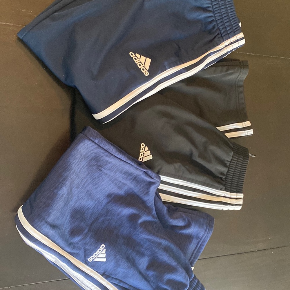 Boys size Adidas sweats. Like new condition, worn couple of times. Size 8.